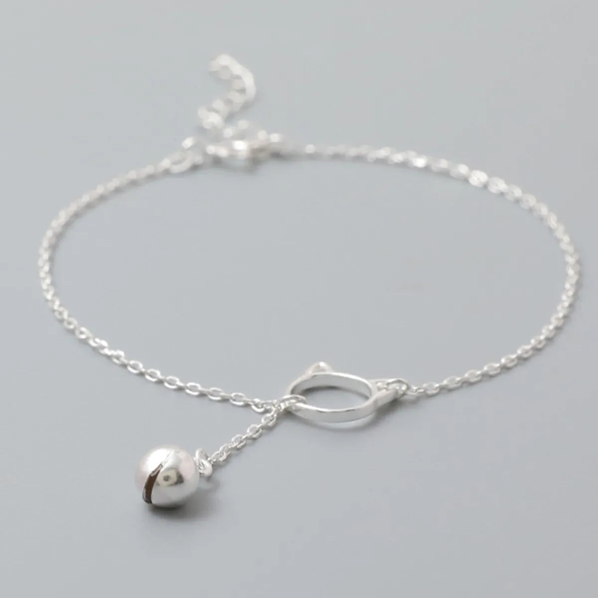 Fashion Cat Hollow Out Copper Anklet for Women – Trendy, Stylish, and Fun!