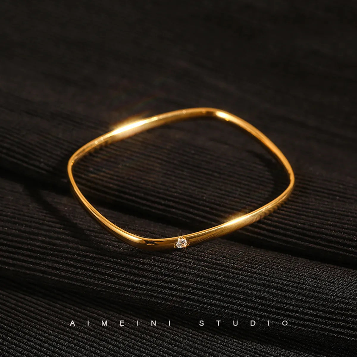 Lady Geometric Titanium Steel Plating Zircon Bangle - Elegant & Trendy (1 Piece)