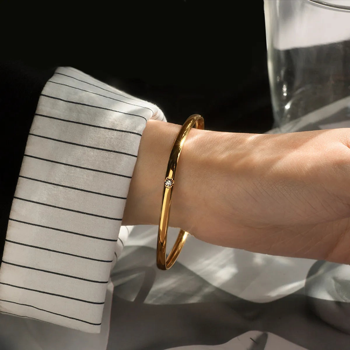 Lady Geometric Titanium Steel Plating Zircon Bangle - Elegant & Trendy (1 Piece)