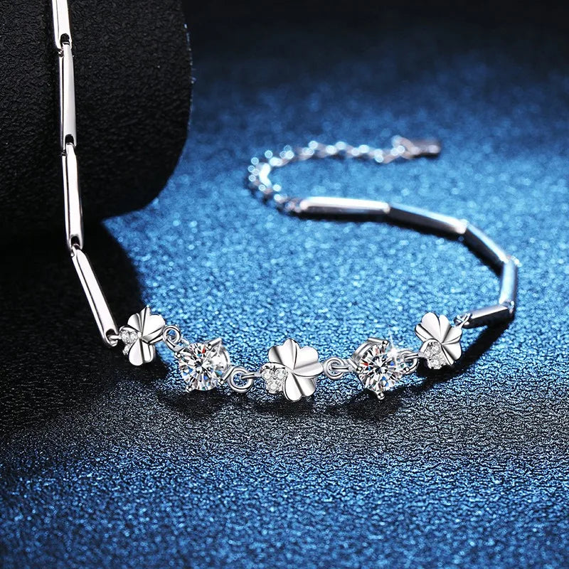 Sterling Silver Clover Bracelet with Moissanite & Zircon – GRA Certified