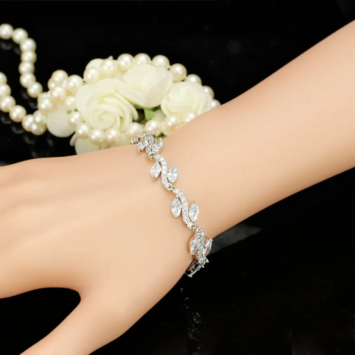 Elegant Glam Leaf Design Copper Bracelet with Zircon Inlay – White Gold Plated