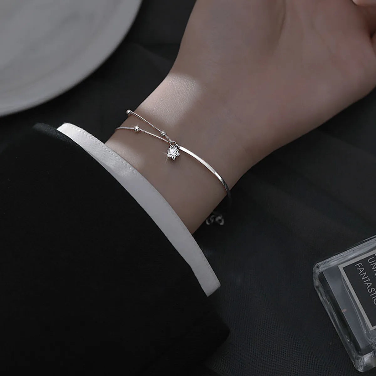 Elegant Sterling Silver Star Bracelet with Zircon Charm – Dariya Jewelry