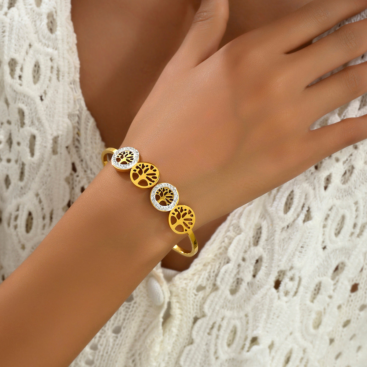 18K Gold Plated Tree & Heart Charm Bangle – Stainless Steel Shine