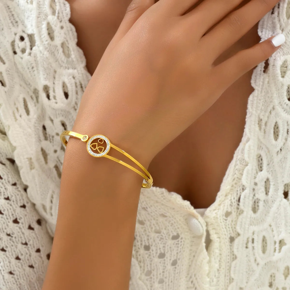 18K Gold Plated Tree & Heart Charm Bangle – Stainless Steel Shine