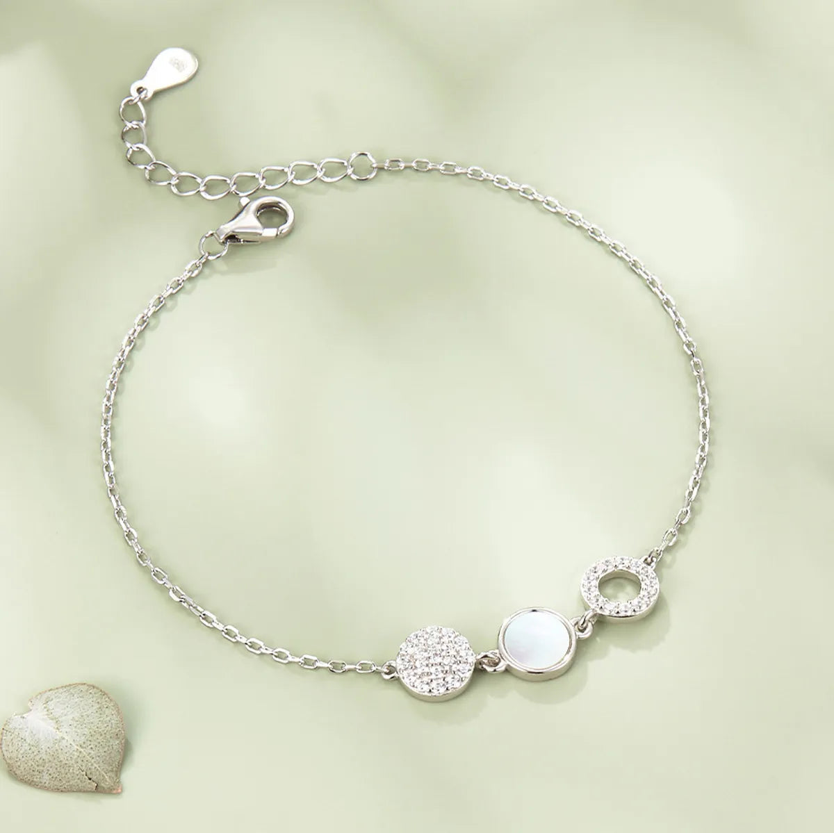 Elegant Sterling Silver Plated Shell & Zircon Bracelet for Women - Simple & Chic