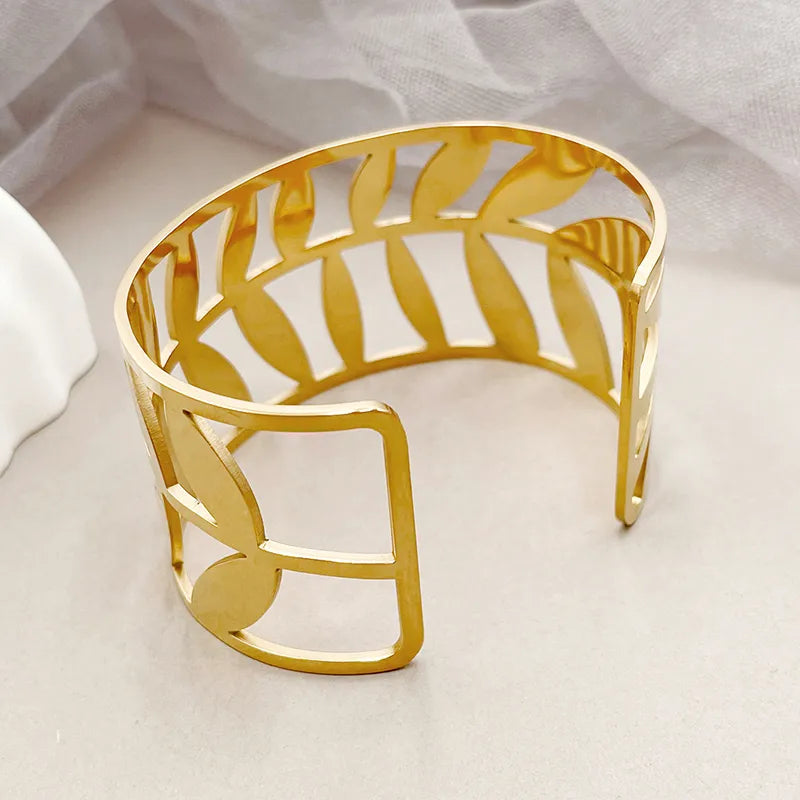 Bold Leaf Cutout Cuff – 14K Gold Plated Stainless Steel Bangle | Dariya Jewelry