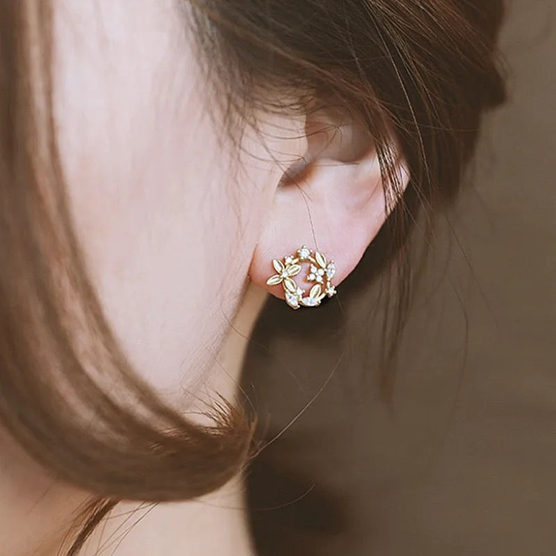 1 Pair Simple Style Leaf Inlay Sterling Silver Zircon Ear Studs – Elegant & Trendy