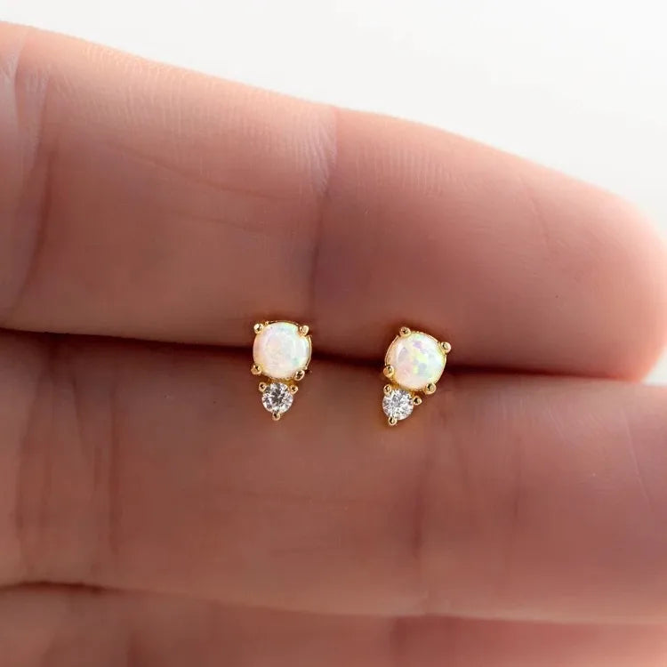 Dariya Jewelry 925 Silver Opal & Crystal Stud Earring – Gold or Silver | EDIY64