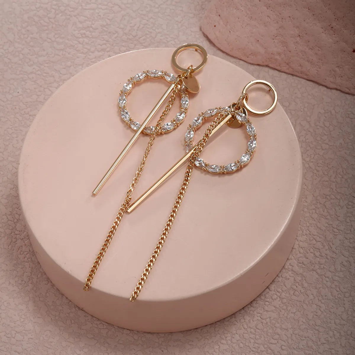18K Gold Plated Circle Tassel Drop Earrings – Elegant & Lightweight (SKU: EDIY67)