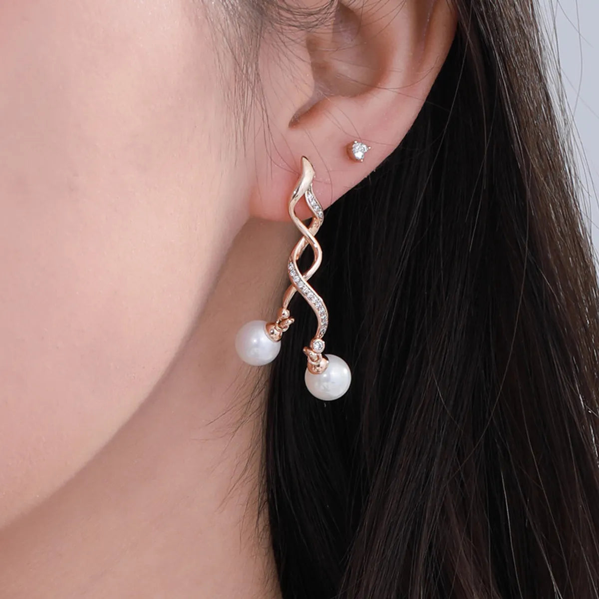 Elegant Spiral Pearl Drop Earrings – 18K Gold Plated Copper Alloy, Chic Design (SKU: EDIY68)
