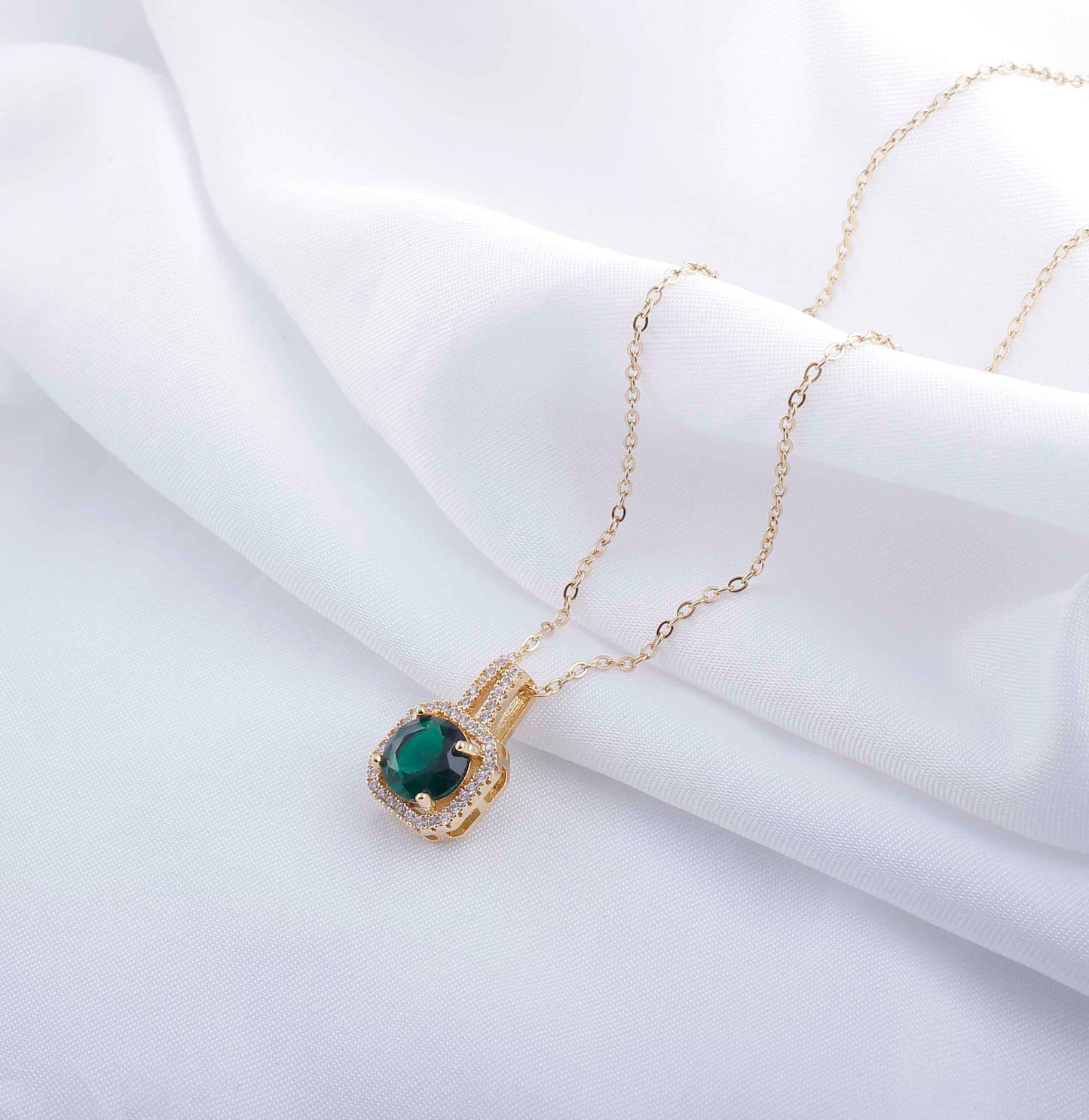 π§‘ Elegant Romantic Flower Zircon Pendant Necklace β Gold Plated Stainless Steel | Dariya Jewelry
