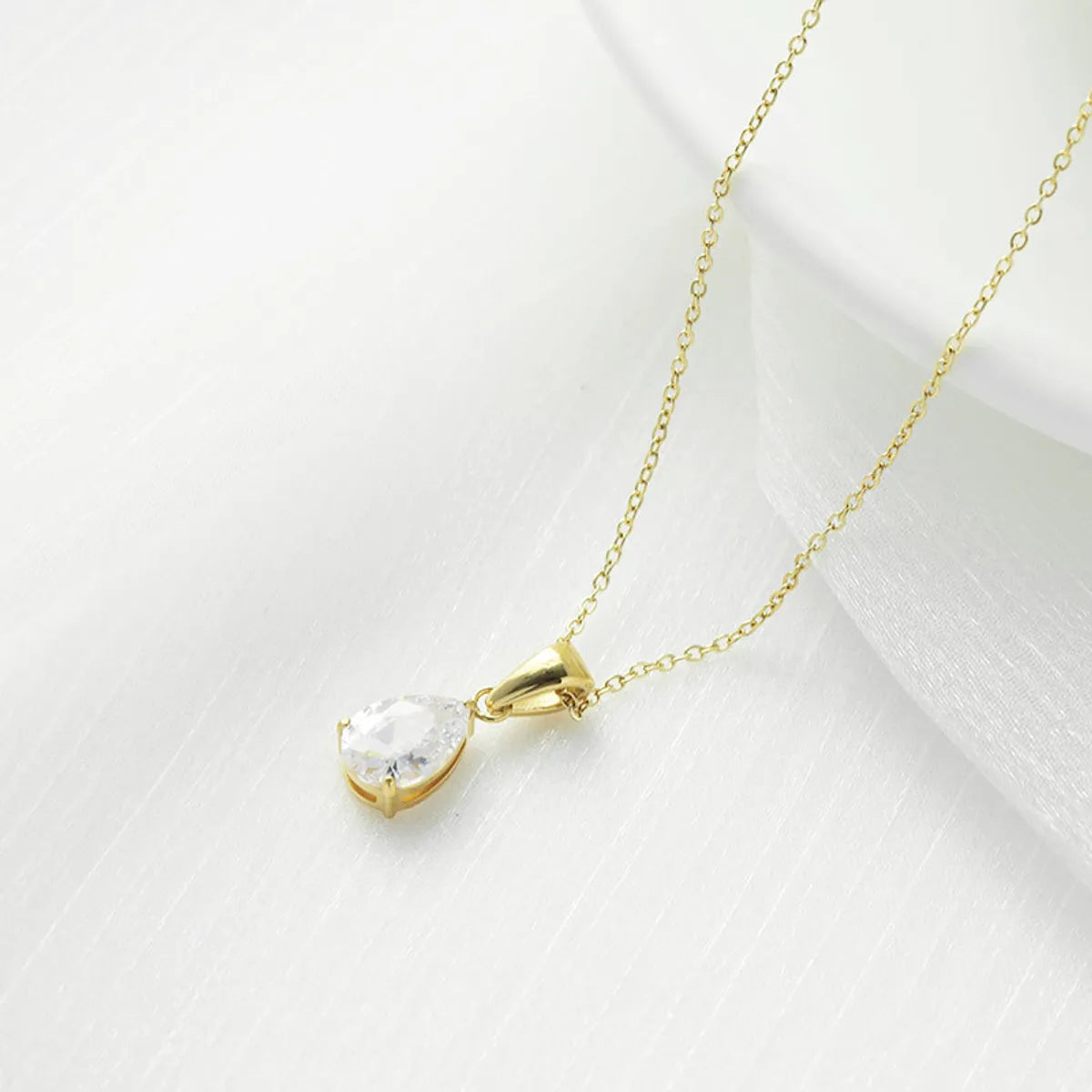 Sparkling Zircon Water Drop Titanium Steel Necklace – Dariya Jewelry
