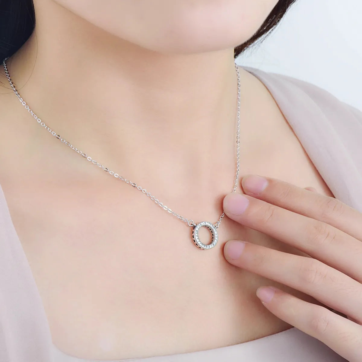 Sterling Silver Open Circle Pendant Necklace with Zircon – Modern Minimalist