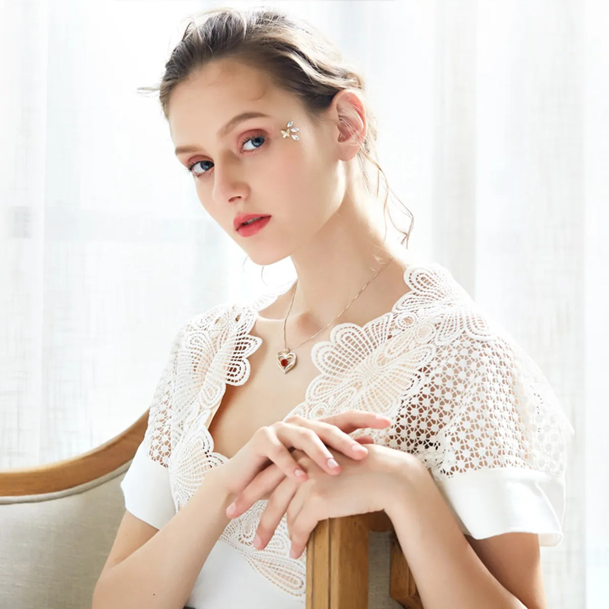 Sterling Silver MAMA Birthstone Heart Necklace – Shiny, Sentimental & Stylish SKU: NDIY150