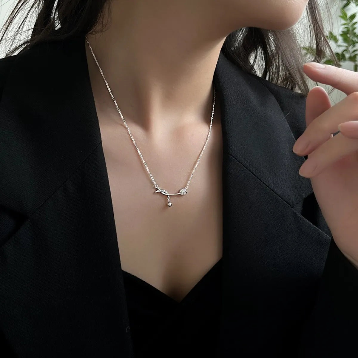 Sterling Silver Flower Inlay Zircon Pendant Necklace for Women