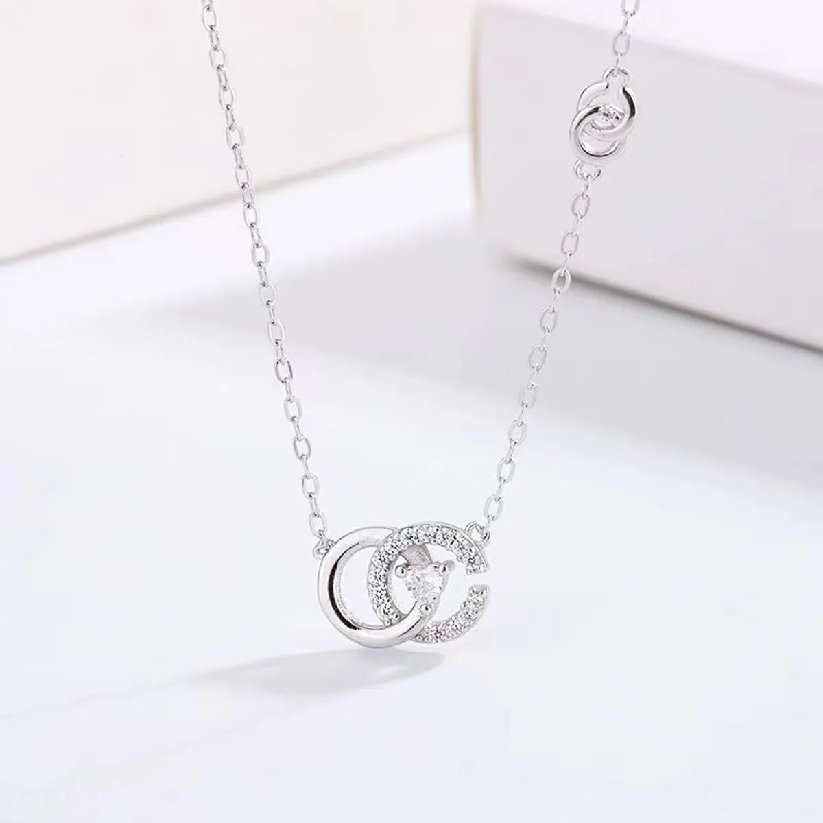 Elegant Double Ring Sterling Silver Zircon Pendant Necklace - Trendy & Timeless
