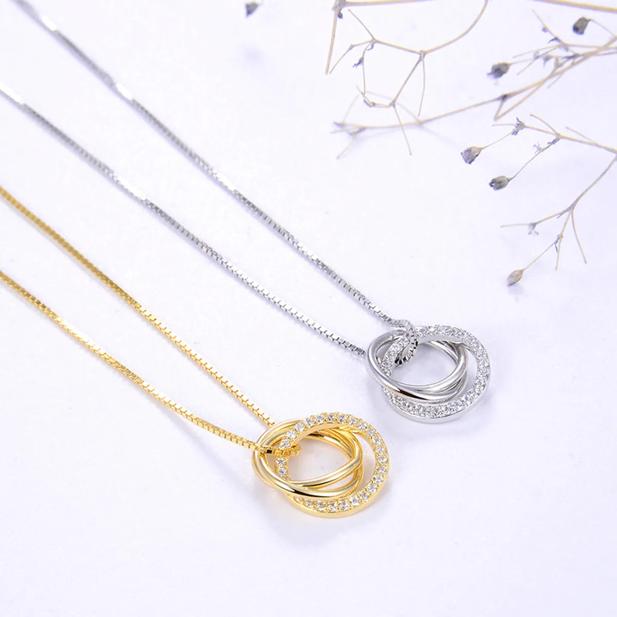 Simple Style Classic O-Shape Zircon Inlay Sterling Silver Pendant Necklace – White Gold Plated