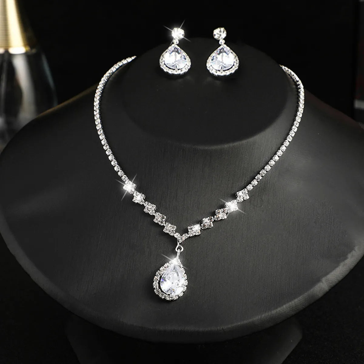 IG Style Shiny Water Droplet Zinc Alloy Rhinestone Jewelry Set – Elegant and Sparkling