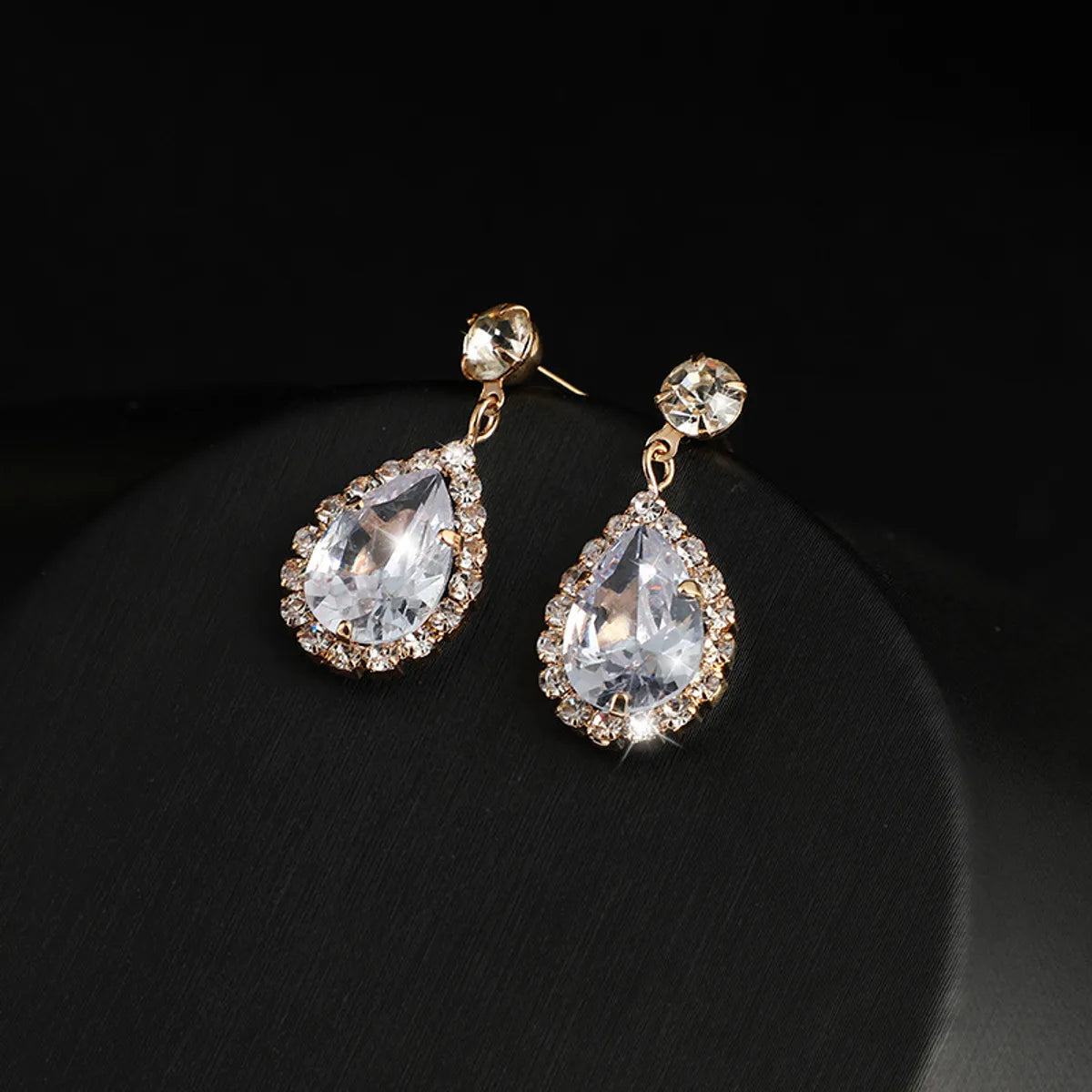 IG Style Shiny Water Droplet Zinc Alloy Rhinestone Jewelry Set – Elegant and Sparkling