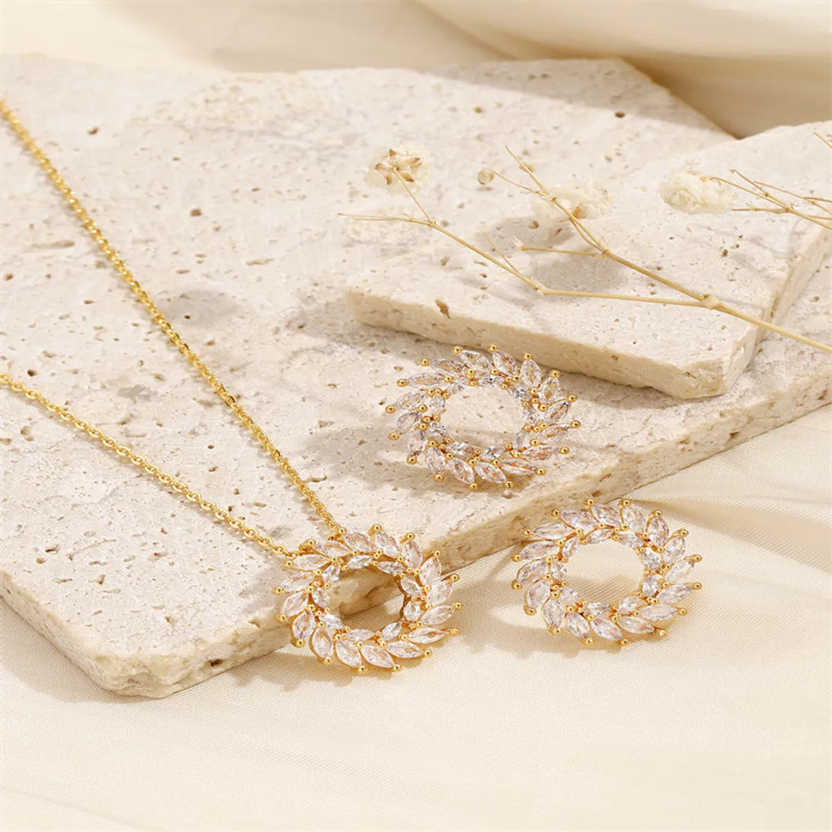 Copper 18K Gold Plated IG Style Shiny Hollow Out Circle Zircon Jewelry Set