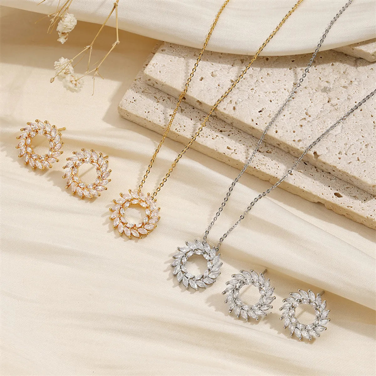 Copper 18K Gold Plated IG Style Shiny Hollow Out Circle Zircon Jewelry Set