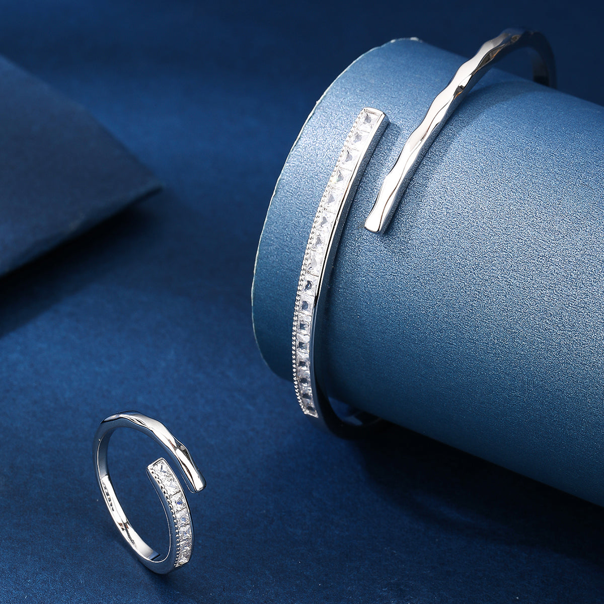 Elegant Silver Jewelry Set with Zircon Inlay – White Gold Plated Copper Set