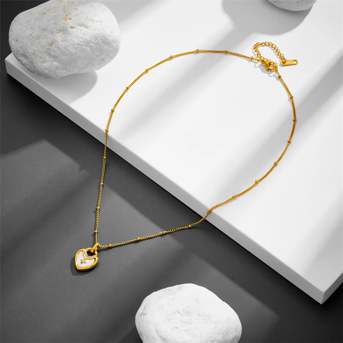 Sweet & Simple Heart-Shaped 18K Gold-Plated Jewelry Set with Acrylic & Rhinestones | Titanium Steel Bracelet, Earrings & Necklace