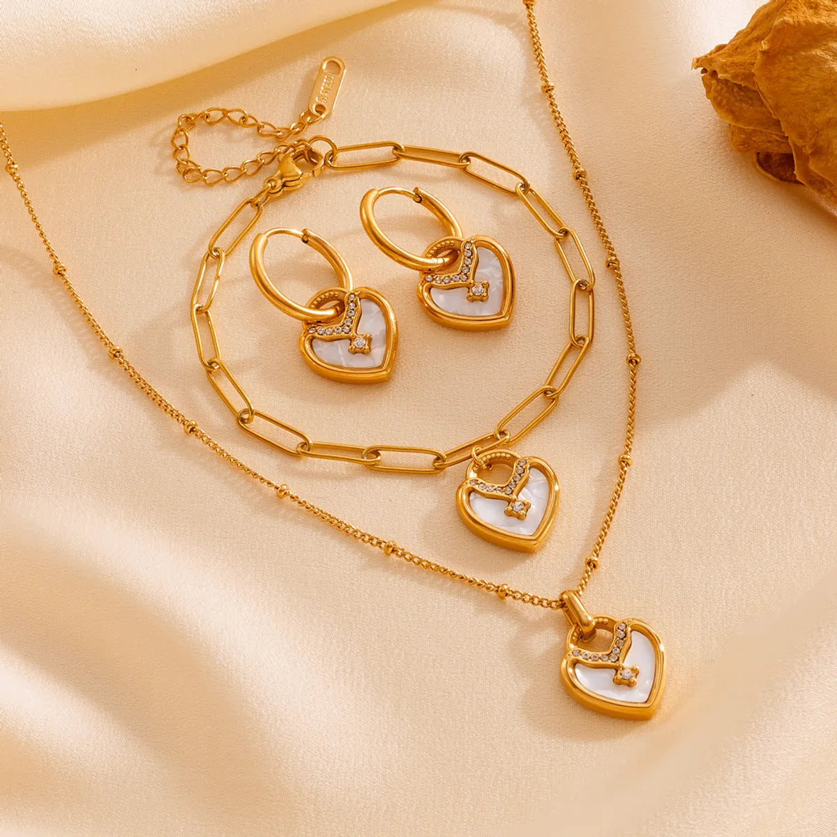Sweet & Simple Heart-Shaped 18K Gold-Plated Jewelry Set with Acrylic & Rhinestones | Titanium Steel Bracelet, Earrings & Necklace