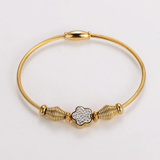 Elegant Parthenocissus Flower Bangle – 18K Gold Plated 304 Stainless Steel | Dariya Jewelry