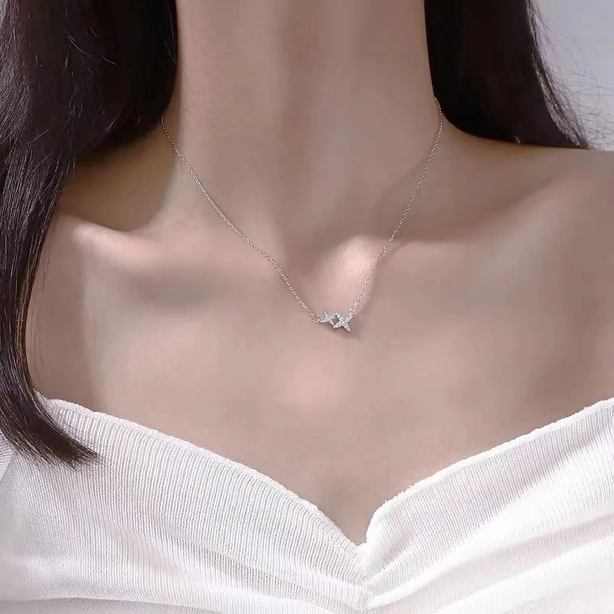 Simple Style Geometric Sterling Silver Inlay Zircon Necklace - Chic & Elegant